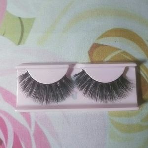 *IN STOCK* C14 Bad Gal Lashes by Lash Levels